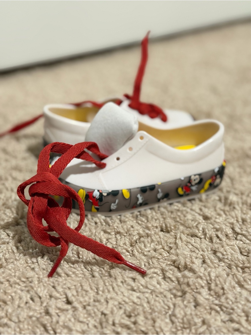 Mini Melissa White Sneakers with Red Laces and Character-Print Platform